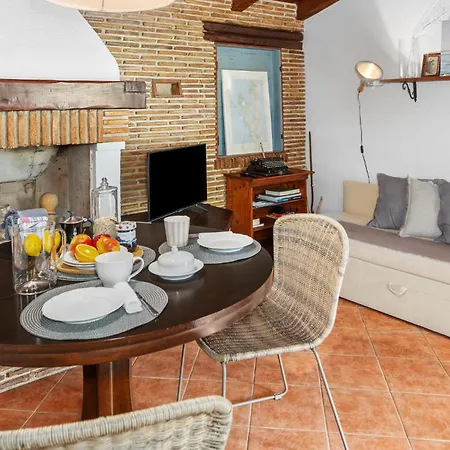1 Bedroom Gorgeous In Porec