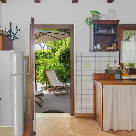 Apartment 1 Bedroom Gorgeous In *